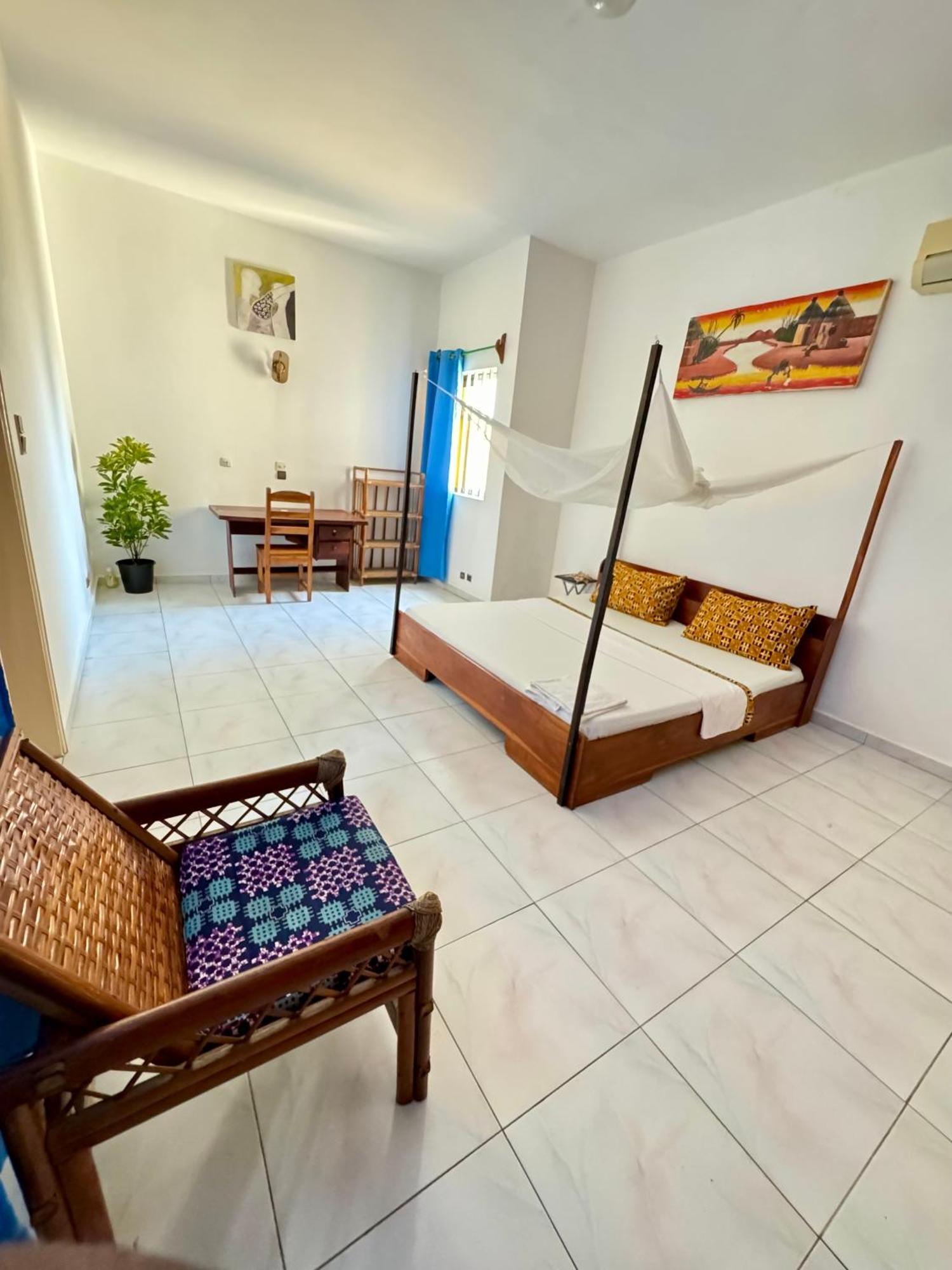 Guesthouse Cocotiers Kotonu Zewnętrze zdjęcie