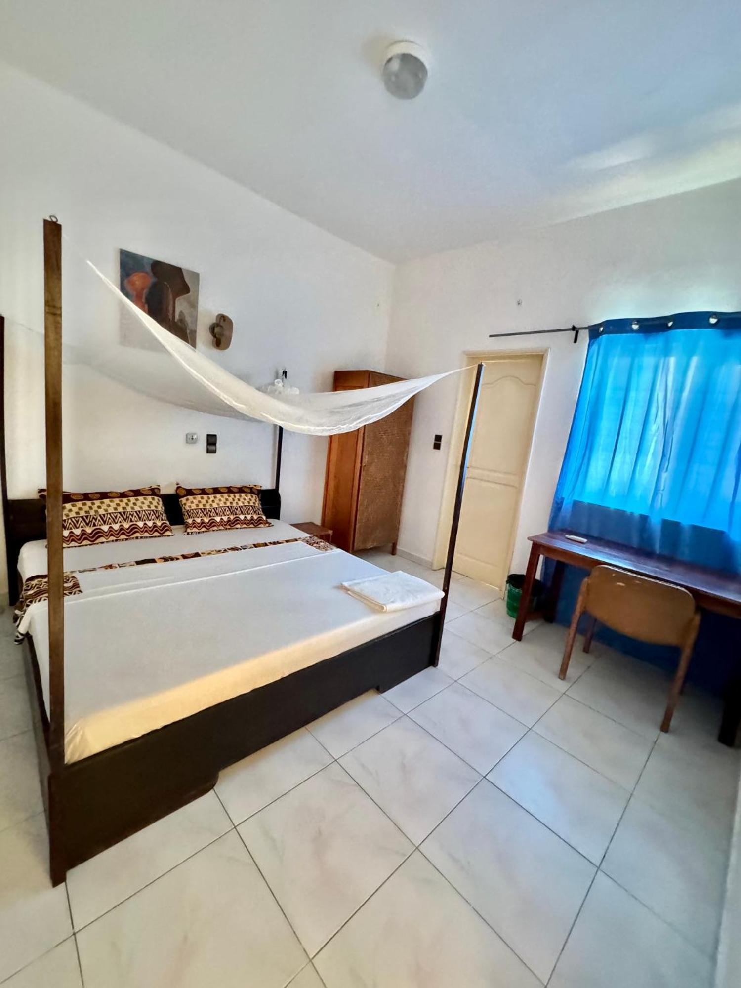 Guesthouse Cocotiers Kotonu Zewnętrze zdjęcie